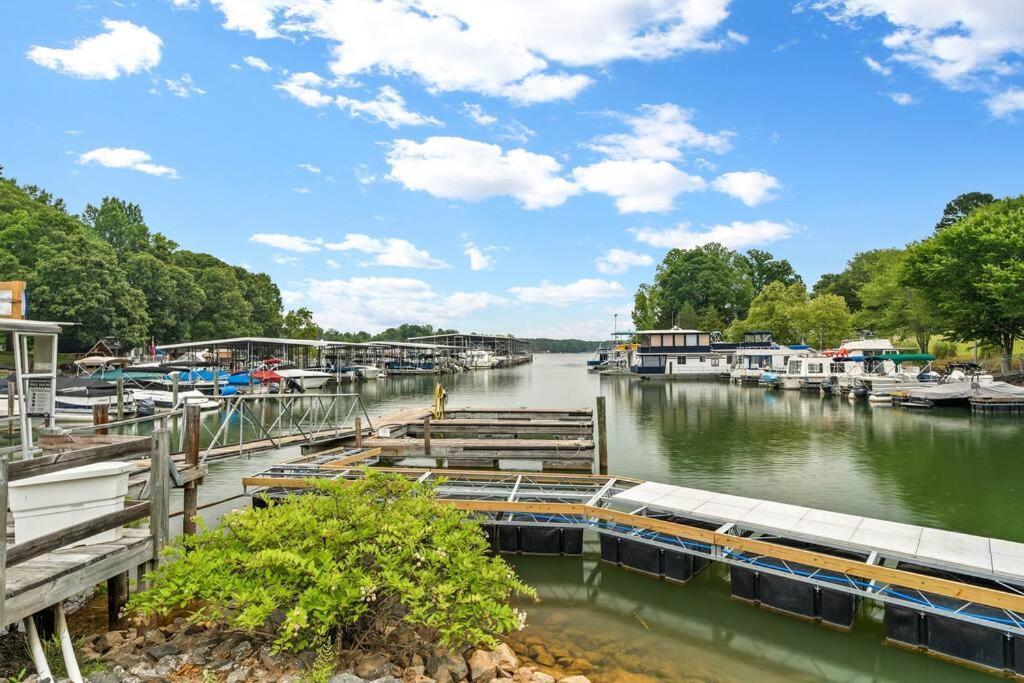 Cozy Lake Home - Jacuzzi King Bed Marina Access Mooresville Exterior foto